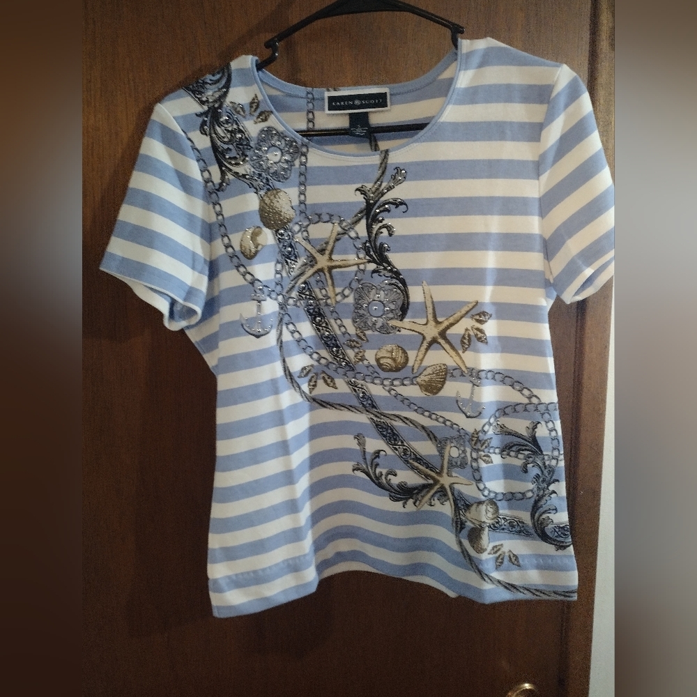 Karen Scott Blue and White Graphic Short Sleeve Tee Small